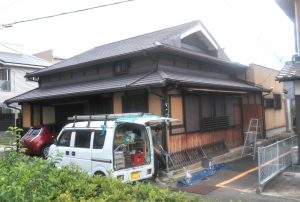 和瓦屋根を台風・地震に負けない金属屋根に！　アイジー工業/ガルテクト　