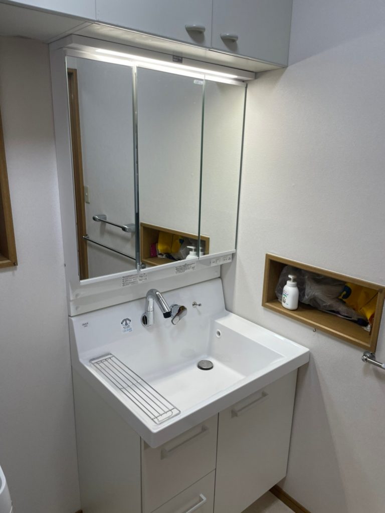 【高槻市】イメージよりもキレイな仕上がり！浴室、洗面台改修工事　