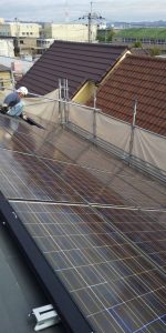 【茨木市】太陽光パネル付屋根のカバー工法　ガルテクト　