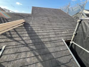 【茨木市】遮熱・断熱の効果に期待！屋根カバー工法/アイジー工業　スーパーガルテクト