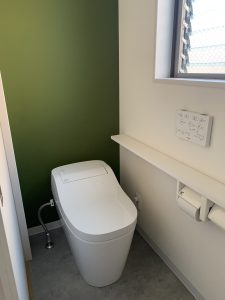 【施工事例　茨木市】トイレリフォーム｜アラウーノ・床クッションフロア貼替でお掃除ラクラク空間に