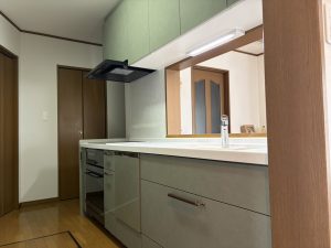 【茨木市｜キッチンリフォーム】20年以上使用した収納重視キッチンから、清掃性とデザイン性を兼ね備えたクリナップ「ステディア」へ一新