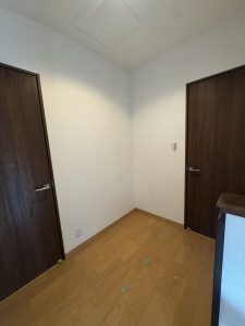【吹田市】2階の廊下にトイレを新設！！